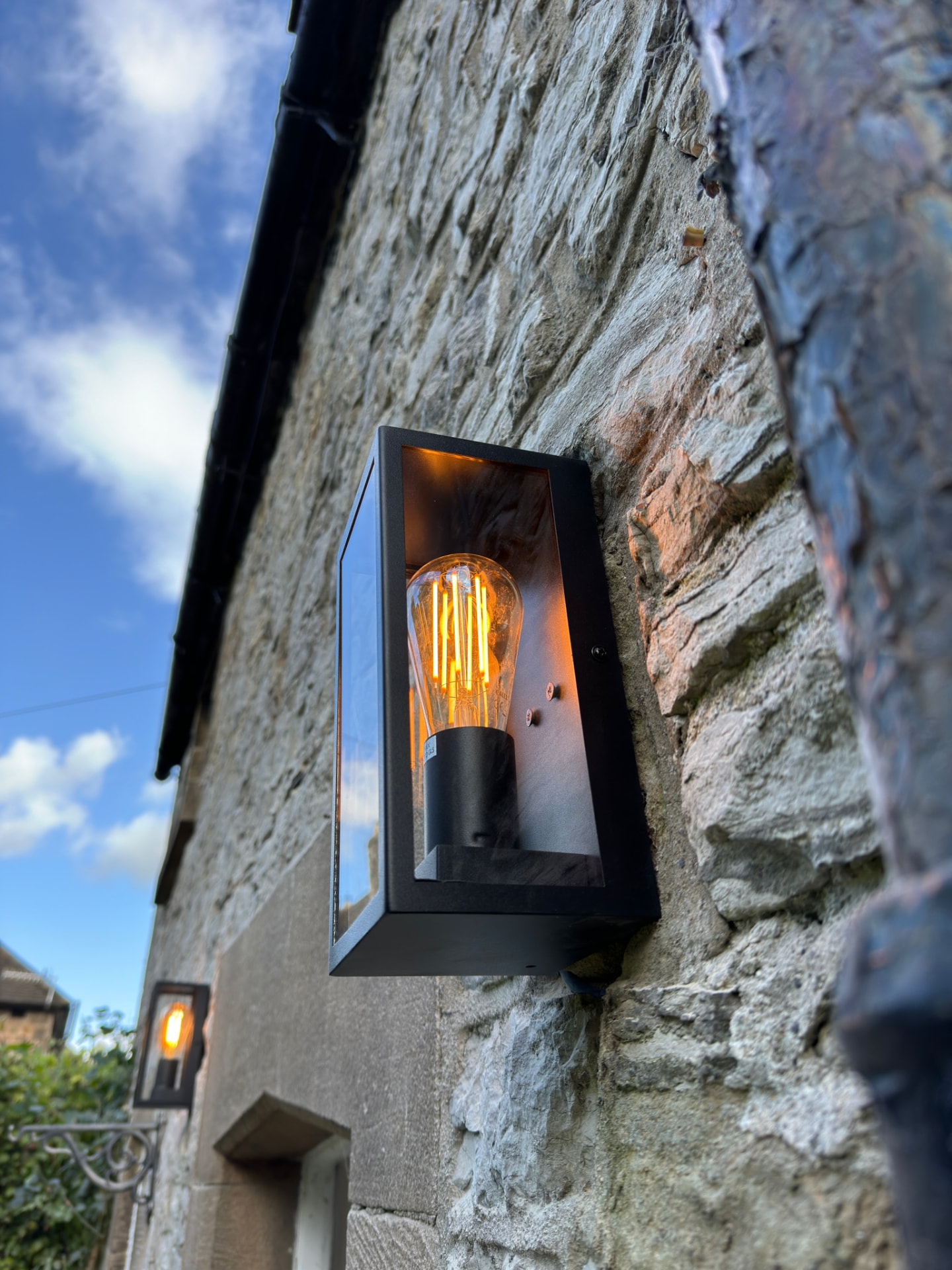 Exterior wall lantern
